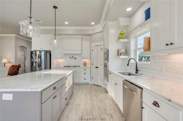 4112 Caney Creek Court, College Station, TX 77845