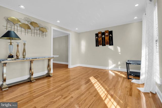 12 FAWN HOLLOW RD, Burlington, NJ 08016