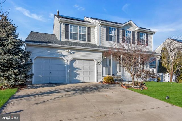 12 FAWN HOLLOW RD, Burlington, NJ 08016