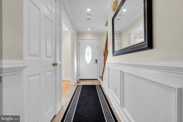 12 FAWN HOLLOW RD, Burlington, NJ 08016