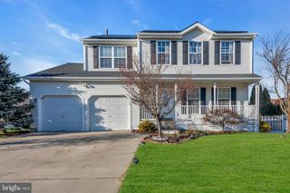 12 FAWN HOLLOW RD, Burlington, NJ 08016