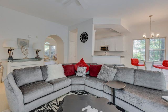 105 Poplar Springs Drive, Mauldin, SC 29662