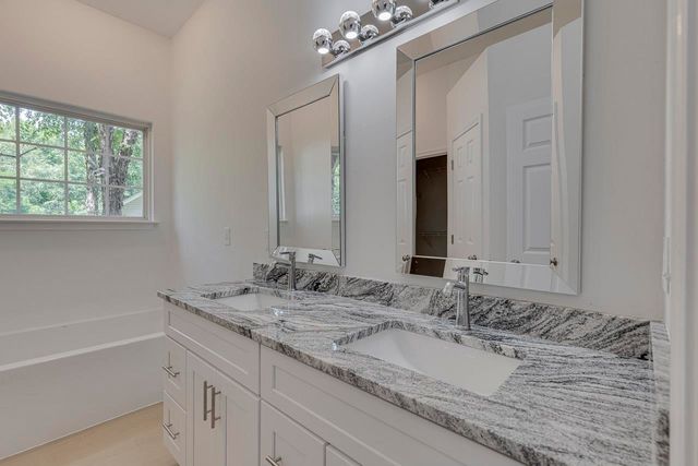 105 Poplar Springs Drive, Mauldin, SC 29662