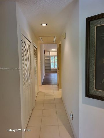 5200 SE Seascape Way 201, Stuart, FL 34997