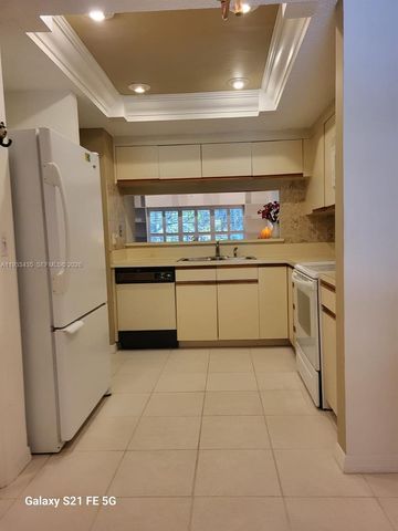 5200 SE Seascape Way 201, Stuart, FL 34997