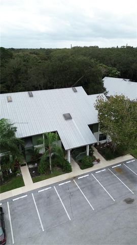 5200 SE Seascape Way 201, Stuart, FL 34997