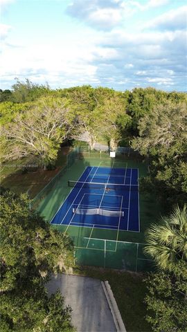 5200 SE Seascape Way 201, Stuart, FL 34997