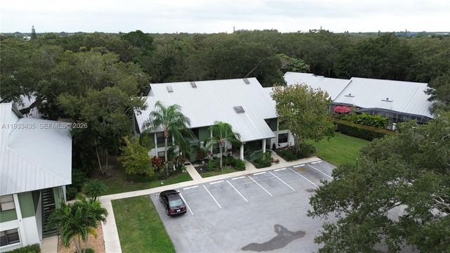 5200 SE Seascape Way 201, Stuart, FL 34997
