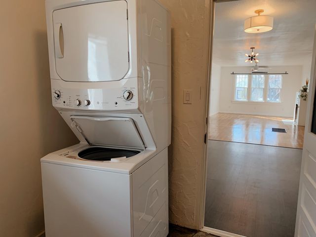 204 Harvard Drive SE, Albuquerque, NM 87106