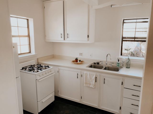 204 Harvard Drive SE, Albuquerque, NM 87106