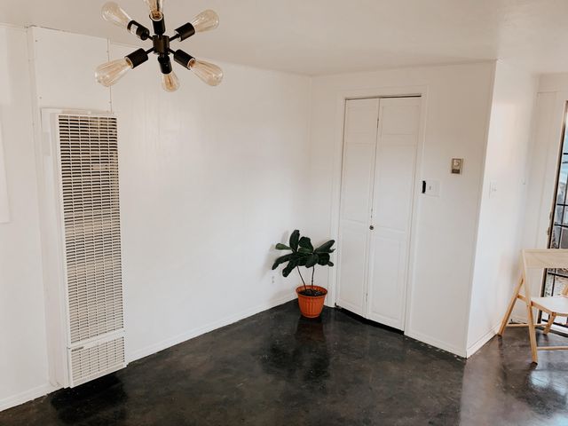 204 Harvard Drive SE, Albuquerque, NM 87106