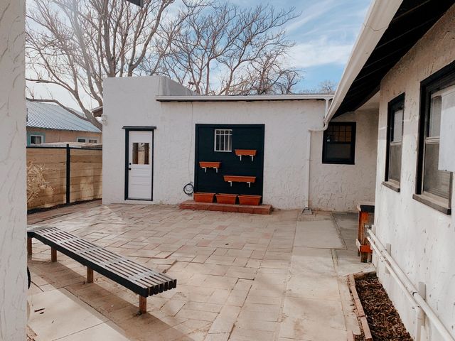 204 Harvard Drive SE, Albuquerque, NM 87106
