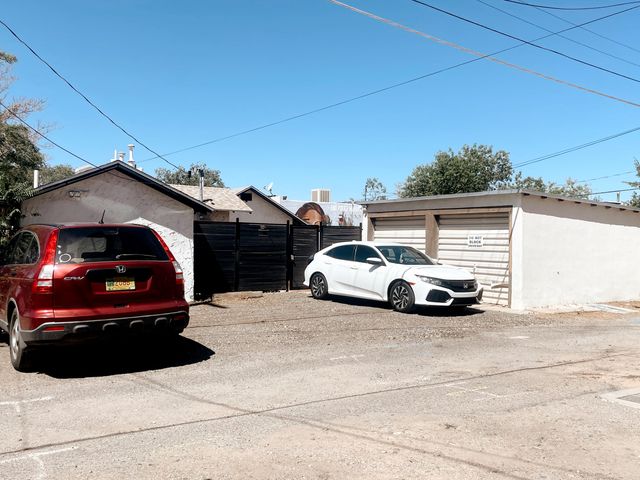 204 Harvard Drive SE, Albuquerque, NM 87106