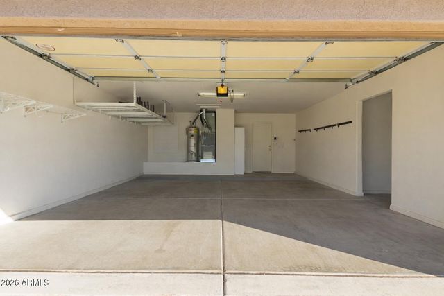 19877 N CRIMSON RIDGE Way, Surprise, AZ 85374