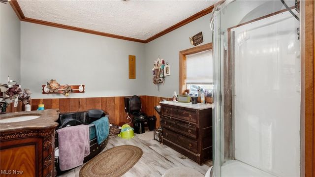 18513 Hobbler Lane, Lore City, OH 43755