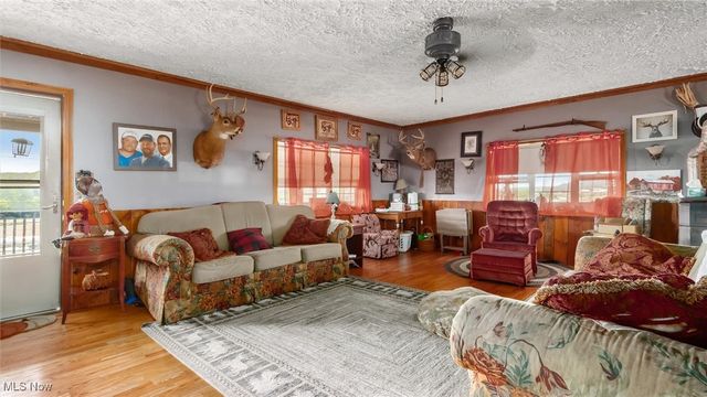 18513 Hobbler Lane, Lore City, OH 43755