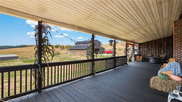 18513 Hobbler Lane, Lore City, OH 43755