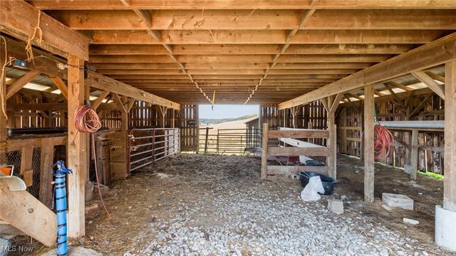 18513 Hobbler Lane, Lore City, OH 43755