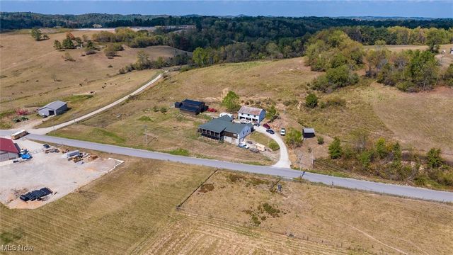 18513 Hobbler Lane, Lore City, OH 43755