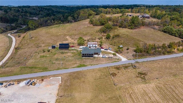 18513 Hobbler Lane, Lore City, OH 43755