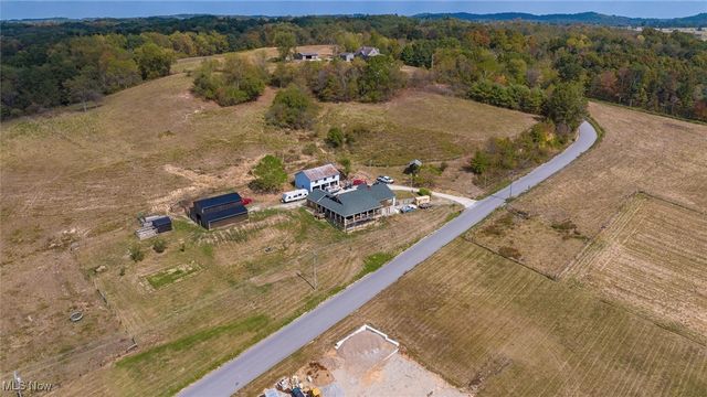 18513 Hobbler Lane, Lore City, OH 43755