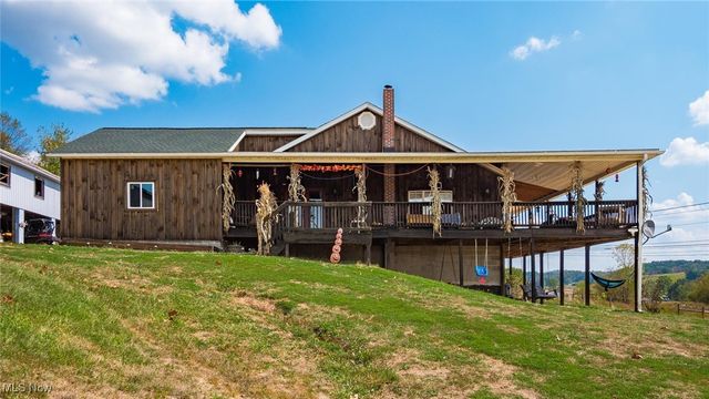 18513 Hobbler Lane, Lore City, OH 43755