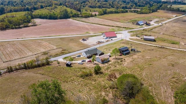 18513 Hobbler Lane, Lore City, OH 43755