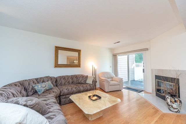 8 Canvasback Way 8, Walpole, MA 02081