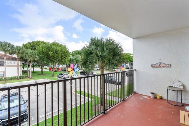 510 S Park Road 25-10, Hollywood, FL 33021