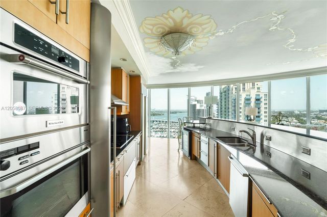 1000 S Pointe Dr 2501, Miami Beach, FL 33139
