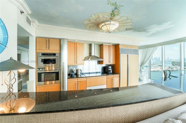 1000 S Pointe Dr 2501, Miami Beach, FL 33139