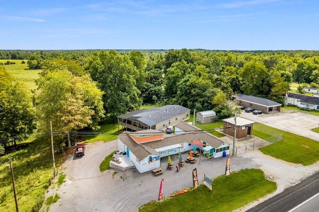 6826 Smithville Hwy, Silver Point, TN 38582