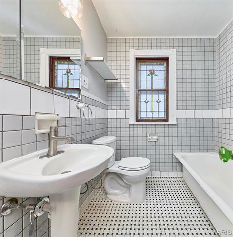 5315 Blow Street, St Louis, MO 63109