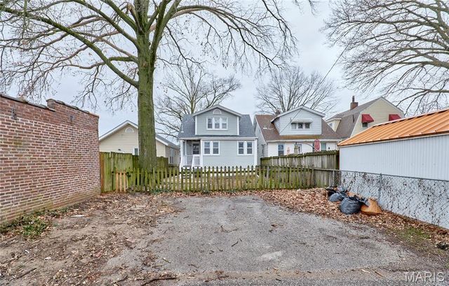 5315 Blow Street, St Louis, MO 63109