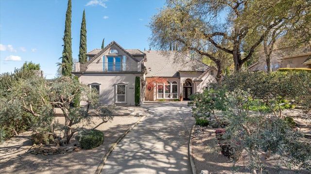 9904 Fox Borough Dr, Oakdale, CA 95361