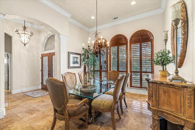 9904 Fox Borough Dr, Oakdale, CA 95361