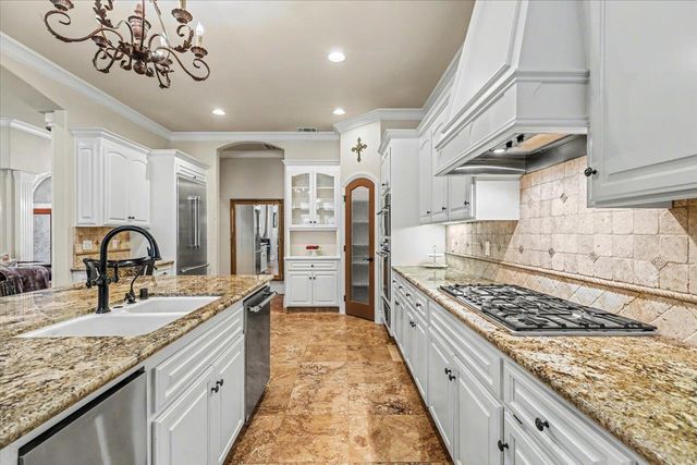 9904 Fox Borough Dr, Oakdale, CA 95361