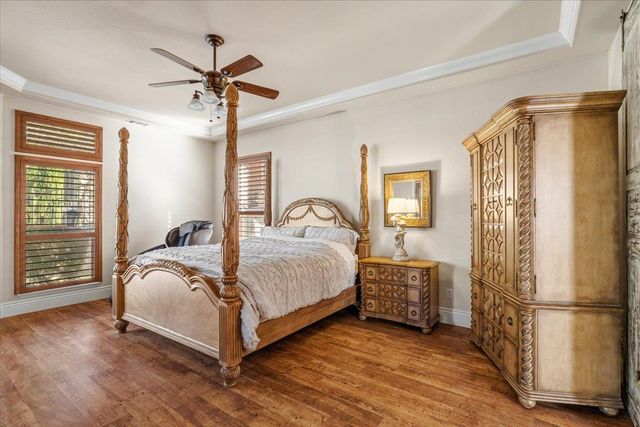 9904 Fox Borough Dr, Oakdale, CA 95361