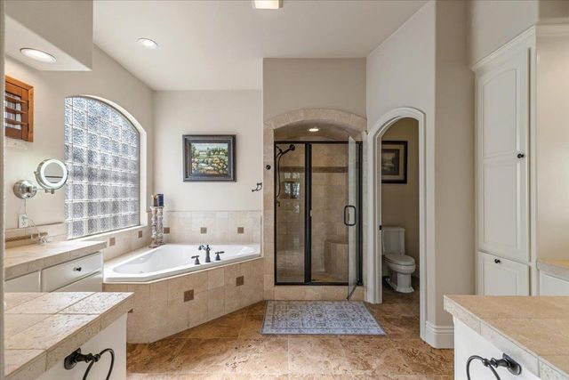 9904 Fox Borough Dr, Oakdale, CA 95361