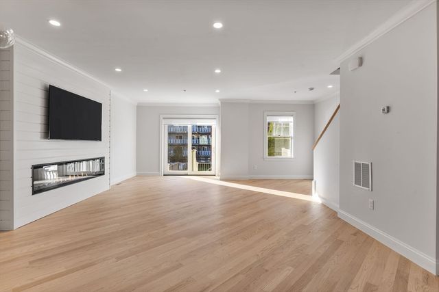 7 Chatham Street 7A, Watertown, MA 02472