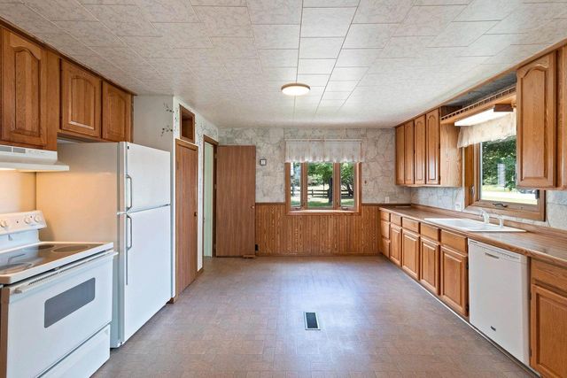 243 E CHICAGO ROAD, Wautoma, WI 54982
