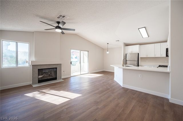 7904 Ryandale Circle 202, Las Vegas, NV 89145