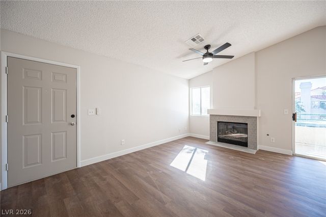 7904 Ryandale Circle 202, Las Vegas, NV 89145