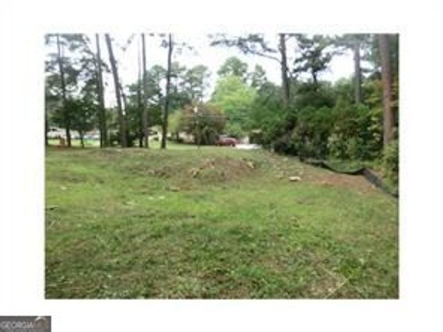 411 Safari Circle 1, Stone Mountain, GA 30083