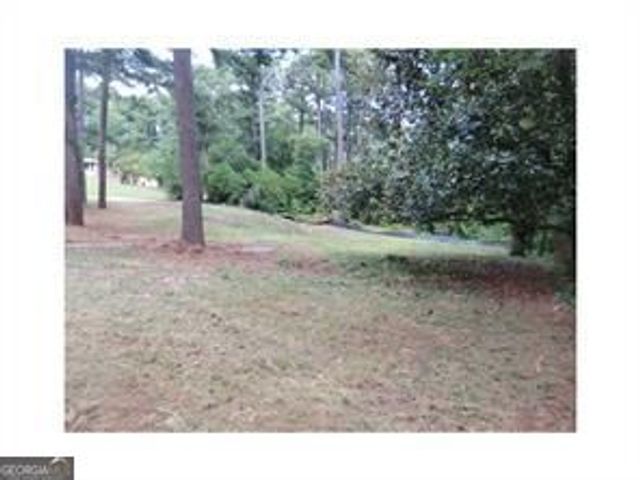 411 Safari Circle 1, Stone Mountain, GA 30083