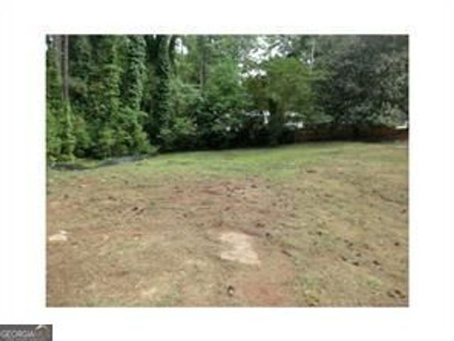 411 Safari Circle 1, Stone Mountain, GA 30083