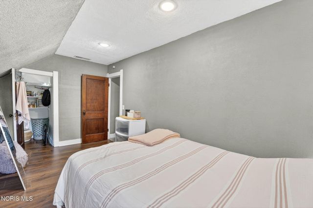 1924 Greenwood Avenue, Toledo, OH 43605
