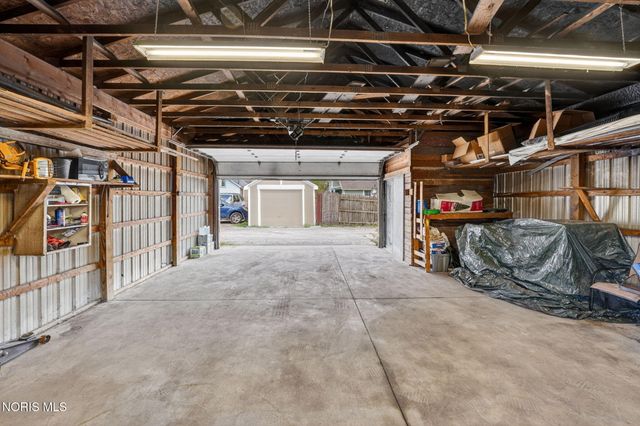 1924 Greenwood Avenue, Toledo, OH 43605