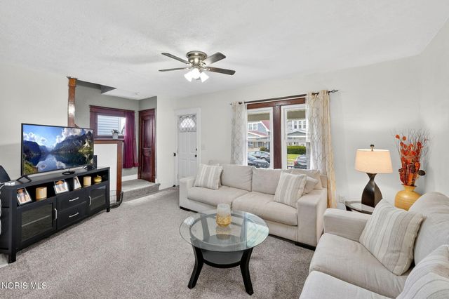 1924 Greenwood Avenue, Toledo, OH 43605