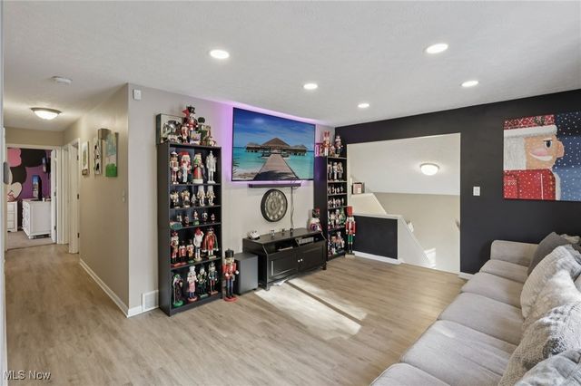 1010 Cree Avenue, Akron, OH 44305